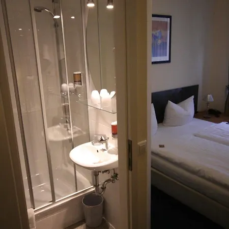 Altstadt Hotel 3*