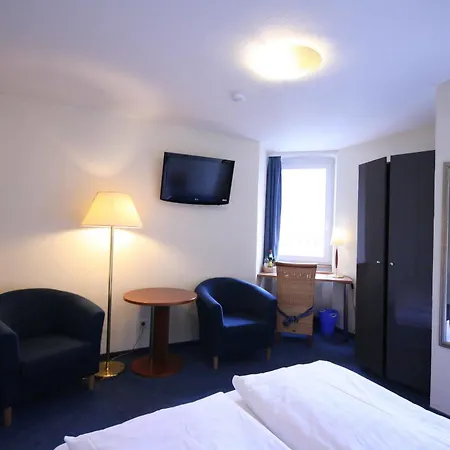 Hotel Altstadt 3*